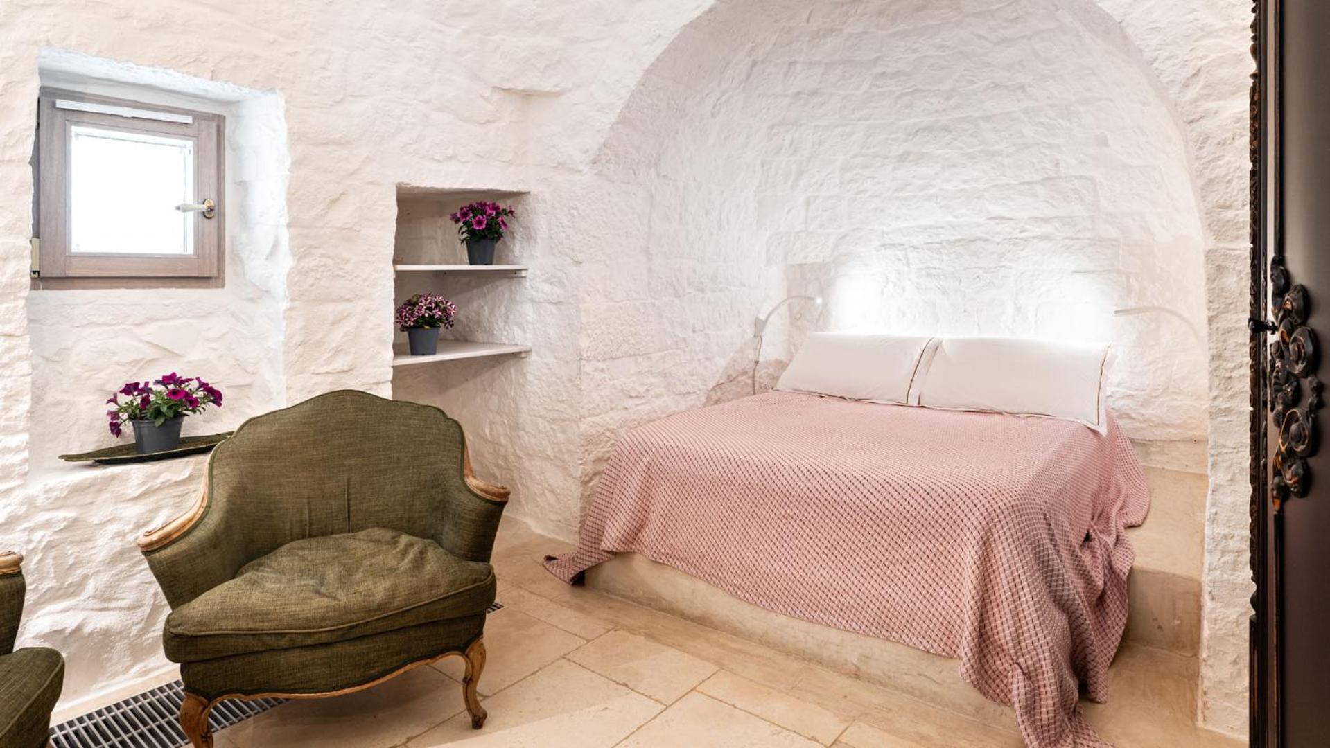 Petranima Wellness In Trulli Bed & Breakfast Ostuni Bagian luar foto